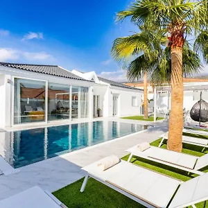 villa-incredible-nicole-wifi-private-heated-pool.tenerifehoteles.net/